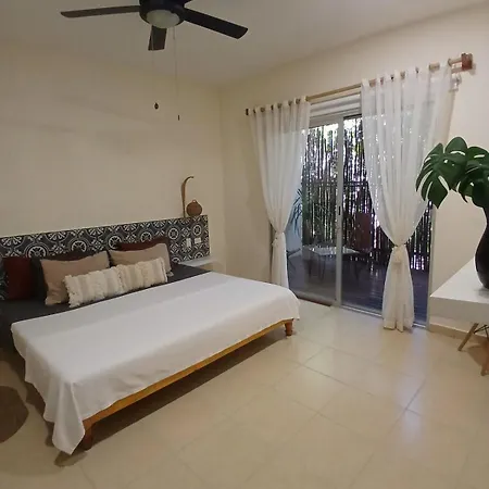 Apartment Poolside And Garden Paradise *