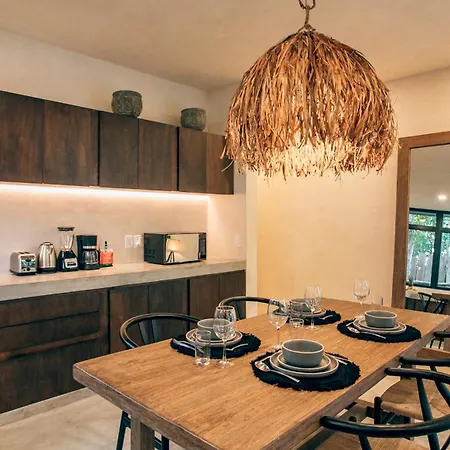 Jungle Boho - Private Pool - Concierge 6b *