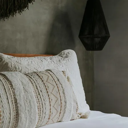 Villa Media Luna Boho Chic E11 Pvt Pool Concierge