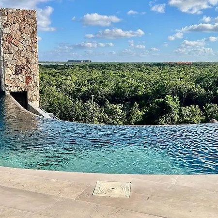 Exclusivo! 2 Dormitorios, 4 Camas, De 1 A 6 Huespedes Con Terraza Directo A La Alberca Y Otra Alberca Azotea Wifi , Gym , Sauna, Elevador Y Mas!!! Tulum