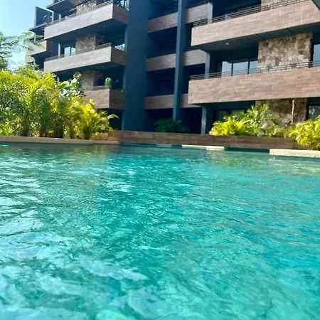 Apartment Exclusivo! 2 Dormitorios, 4 Camas, De 1 A 6 Huespedes Con Terraza Directo A La Alberca Y Otra Alberca Azotea Wifi , Gym , Sauna, Elevador Y Mas!!! Tulum