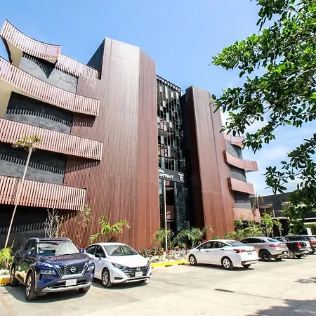 Close To The Beach,ground Floor, Jacuzzi, 1gb Wi-fi Apartment