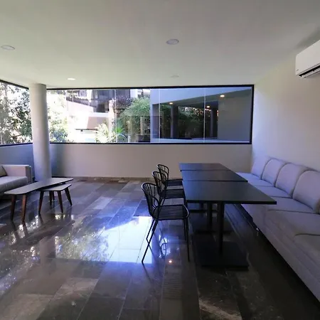 Paramar Black 2br - Next Level B Apartment