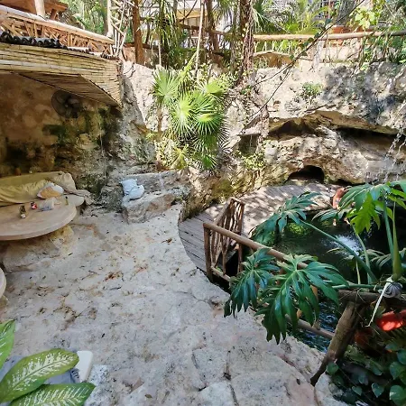 Jacuzzi Retreat Sunrise Haven Apartment Tulum