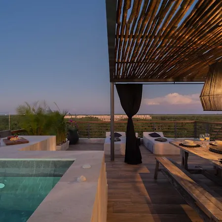 Amazing Penthouse Private Pool Close To Apartment *