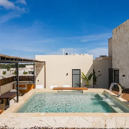 2 Story Penthouse Rooftop Pool Tulum