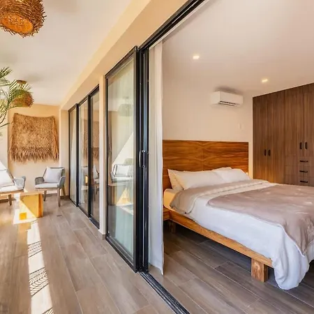 2 Story Penthouse Rooftop Pool * Tulum