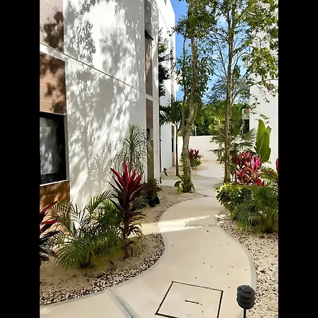 Discover Your Sanctuary Stylish In Vibrant La Veleta Apartment *
