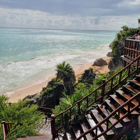 Jacuzzi Retreat Sunrise Haven Apartment Tulum