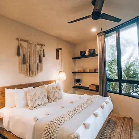 Round Luxury Private Pool & Jungle Rooftop 2b Villa *