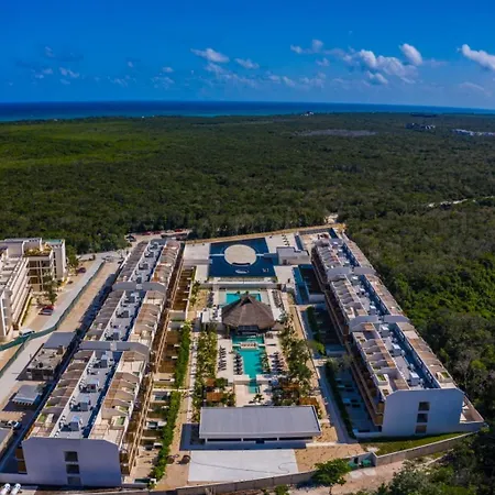 Hotel Wyndham 4*