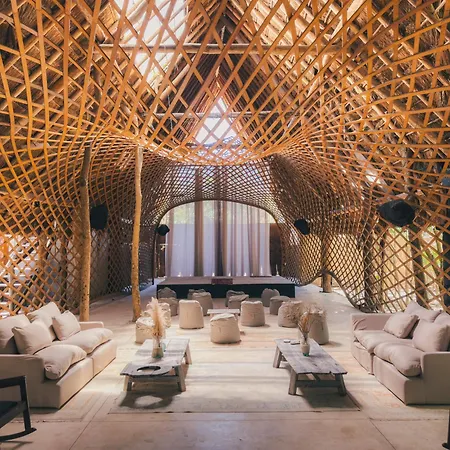 Hotel Art Village 3*