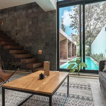 Waterhouse Deluxe Private Pool 10 Pax