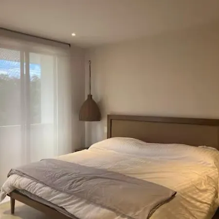 Groups For 8 Guest With 2 Bedrooms Balcony Common Pool Gym Yoga And Mini Market Ximbal *
