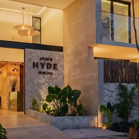 Hyde Master Private Balcony Gym Sunny Pool Apartment *