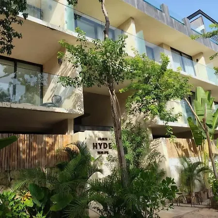 Hyde Master Private Balcony Gym Sunny Pool Apartment
