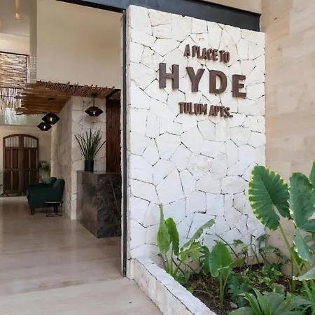 Apartment King Bed Cool Pool Hammock Gym Wifi Hyde