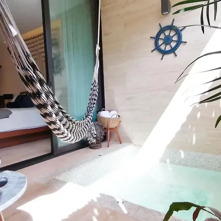 King Bed Cool Pool Hammock Gym Wifi Hyde *