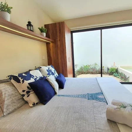 Private Jungle Cool Pool 500 Mbps Wi-fi 3 Bikes King Bed Apartment