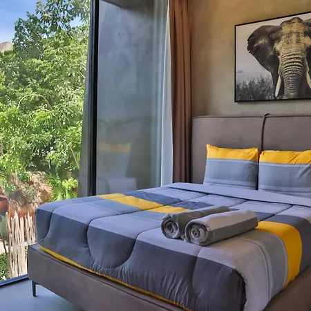 Quiet 4br Townhouse With Private Pool, Roof, Patio Tulum
