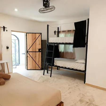 Oryx Hostal Tulum