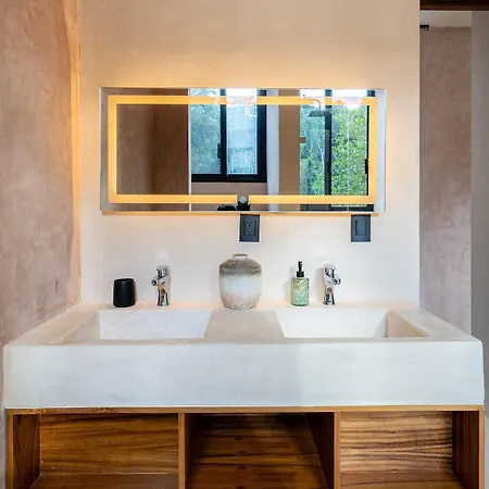 El Canto, Luxury 7 Bed Jungle Rooftop View *