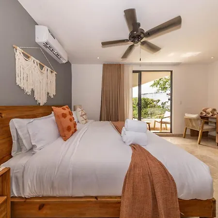King W Private Balcony Rooftop Pool And Gym *