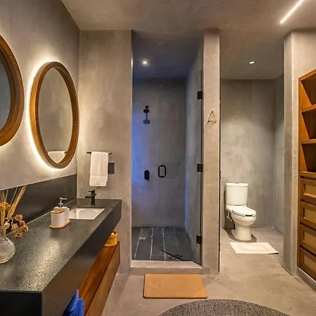 Spectacular Luxury Villa, 3 Bedrooms, Private Pool Villa *