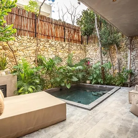 Spectacular Luxury Villa, 3 Bedrooms, Private Pool