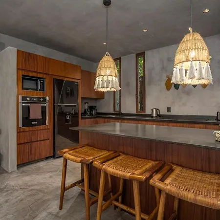 Spectacular Luxury Villa, 3 Bedrooms, Private Pool