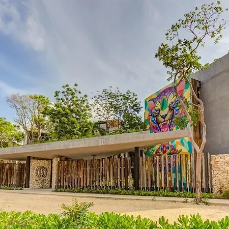 Villa Spectacular Luxury Villa, 3 Bedrooms, Private Pool *