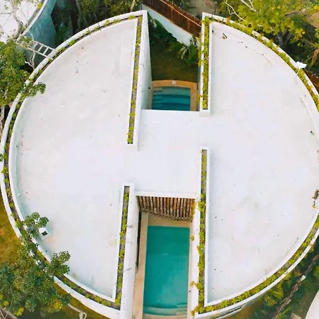 Villa 2 Tropical Bohemian Villas-2 Priv Pool-bbq 3a-3b