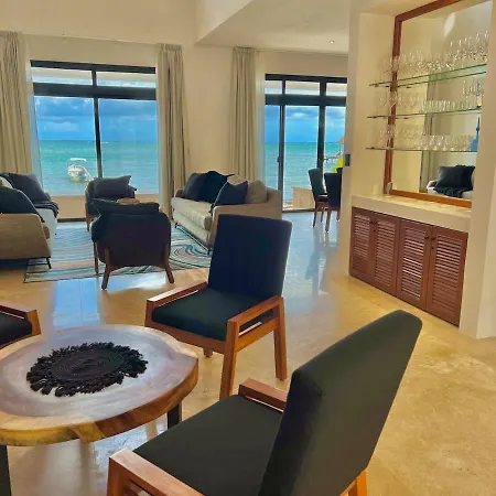 Seafront Luxury & Freedom With Staff Villa