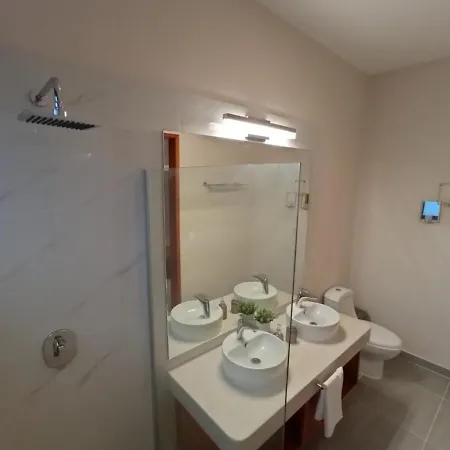 Private Karol For10-bbq-5 Beds-pool-parking Villa