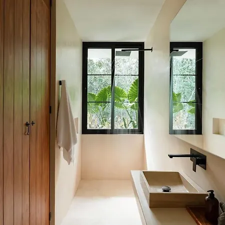 Holiday home Hacienda Babylon - 9 10 Pools Gym & Sauna