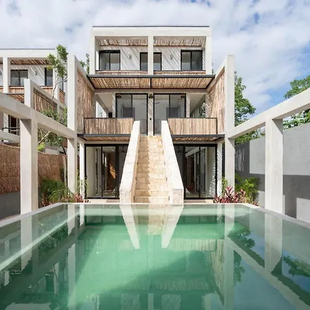 Holiday home Luxury Toh 5 With Private Pool