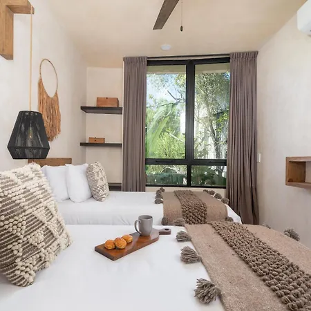 2 Tropical Bohemian Villas-2 Priv Pool-bbq 3a-3b Villa