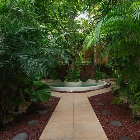 Charming Getaway In Prime Location
