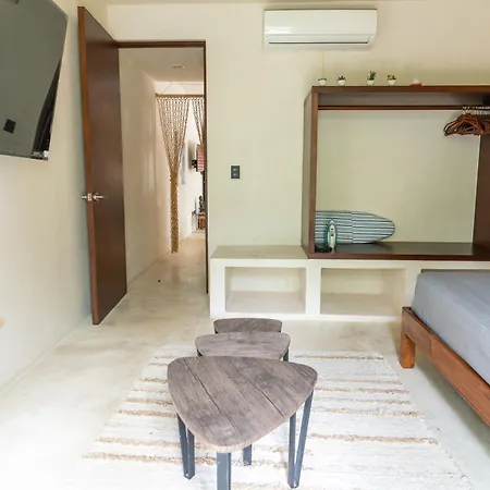 Charming Getaway In Prime Location Apartment *