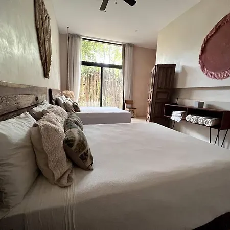 Luxe 3br - Private Terrace, Pool & Vibes