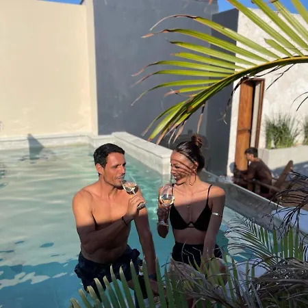 Flirt And Chill Sunrise Haven *
