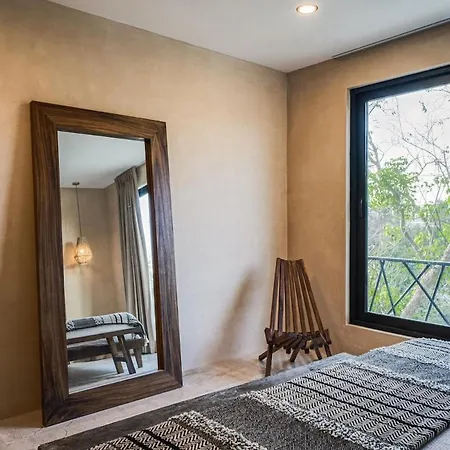 3 Bedroom Penthouse With Private Pool & Sunset Terrace Apartment *