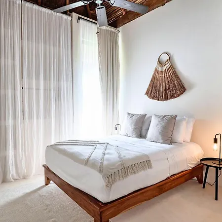 Luxauthentika Villa *