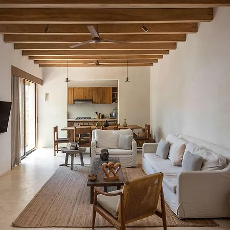 Boho Organic 3br Villa, Gated Community, Rooftop *