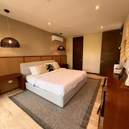 Penthouse Om