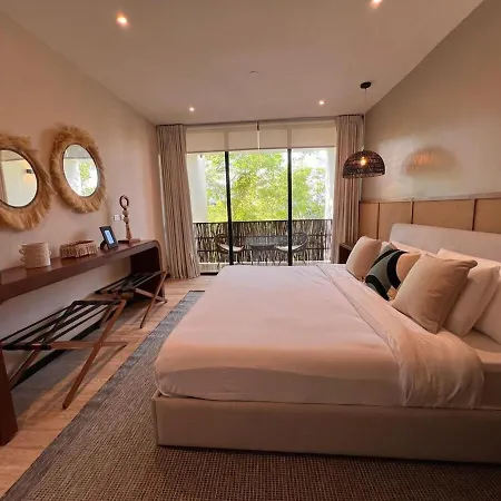 Penthouse Om