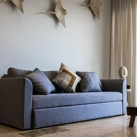 Apartment Breeze Oasis C- 203