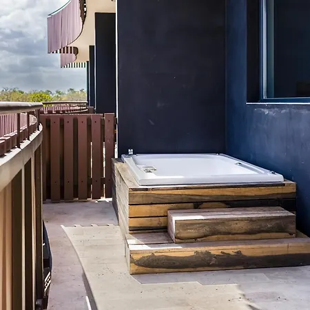 Apartment Breeze Oasis C- 203
