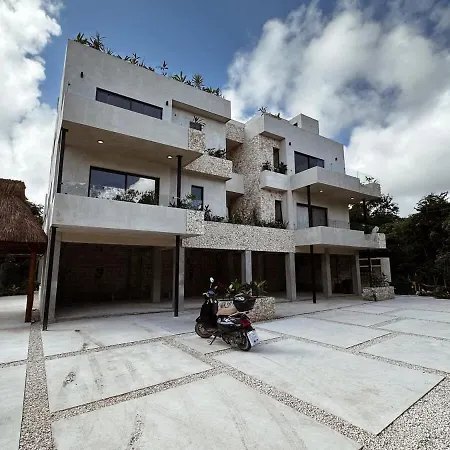Alberca Privada Con Vista A La Selva Tulum