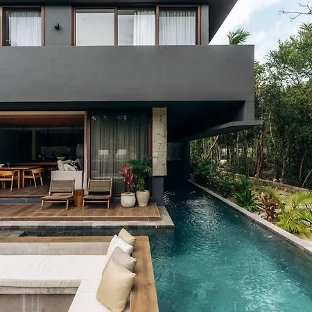 Luxury Jungle Private Holiday home *